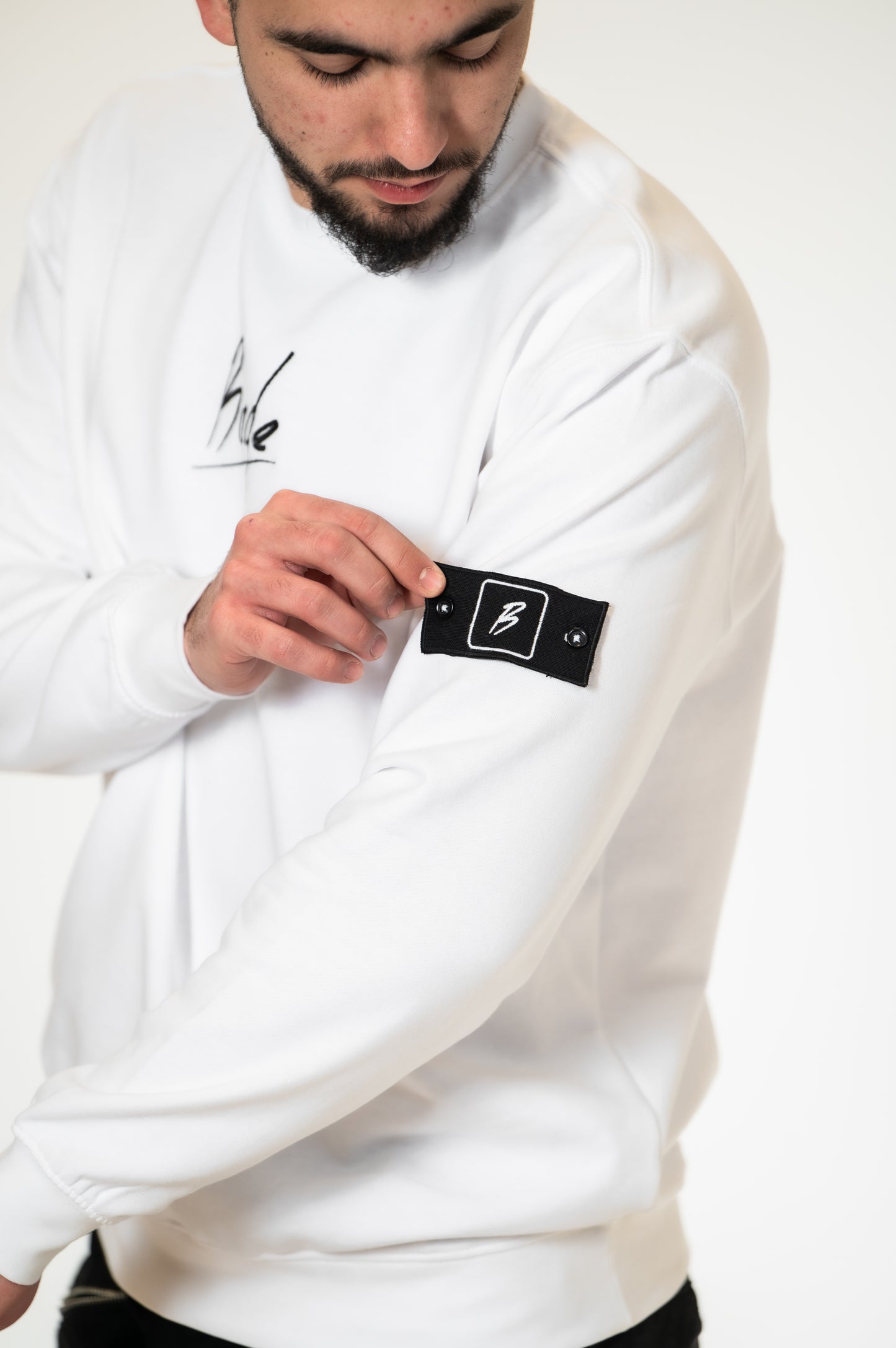 BADE LOGO PATCH CREWNECK SWEATSHIRT