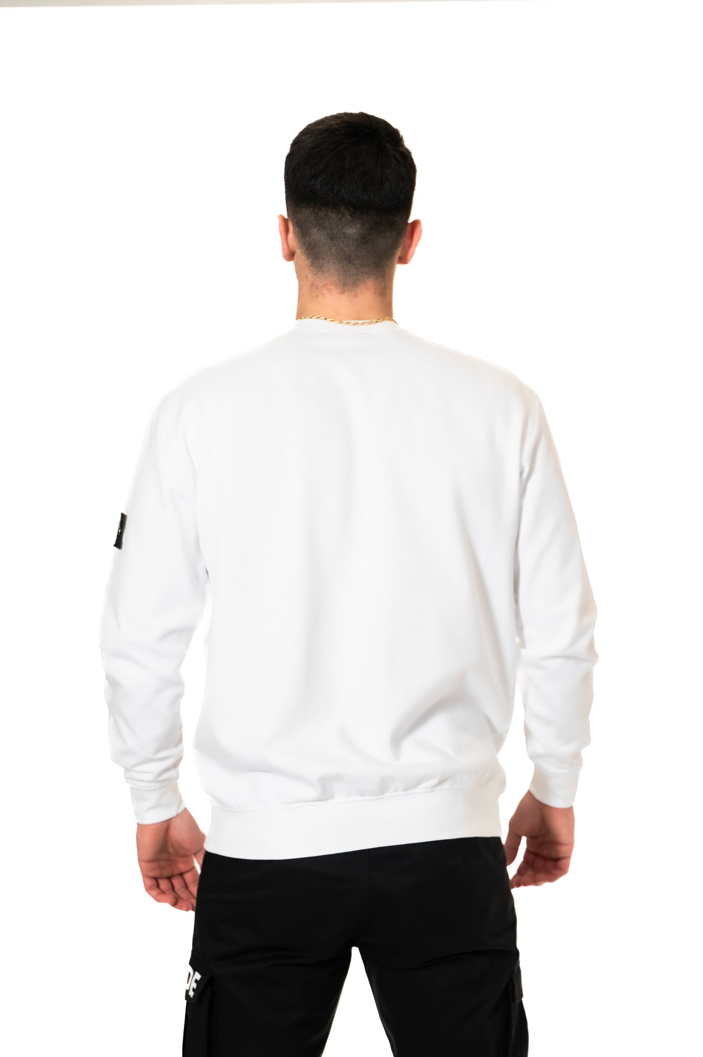 BADE LOGO PATCH CREWNECK SWEATSHIRT